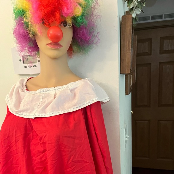 Clown costume size up to 3X can stuff pillows for an awesome look! - Picture 3 of 14